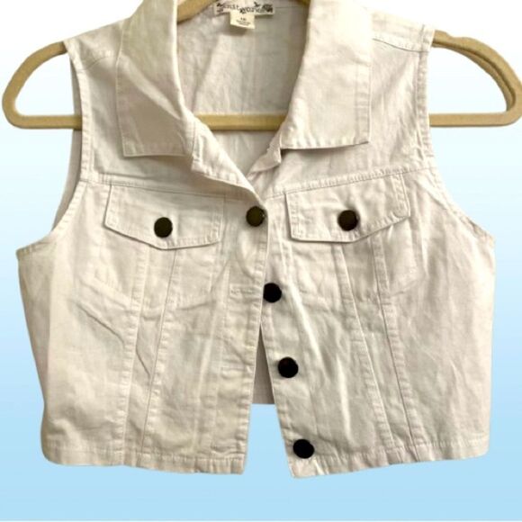 Girls White Vest - Picture 1 of 3